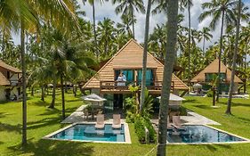 Pontal Dos Carneiros Beach Bungalows